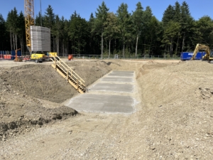 Schutz für die Fundamente der Bohrkeller vorbereitet