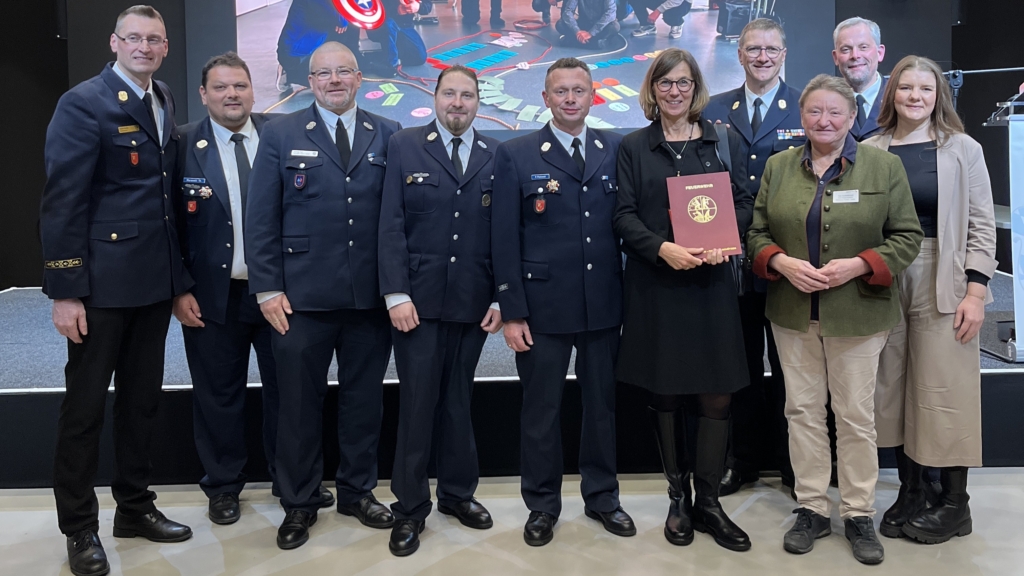 IEP als ehrenamtsfreundlicher Betrieb ausgezeichnet